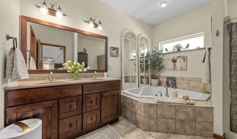 3352 Southridge Dr, Amana, IA 52203