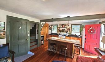 187 Dye Hill Rd, Hopkinton, RI 02832