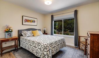 113 Sherwood Dr, Santa Rosa, CA 95405