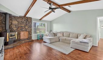 1421 Briarwood Dr, Alma, AR 72921