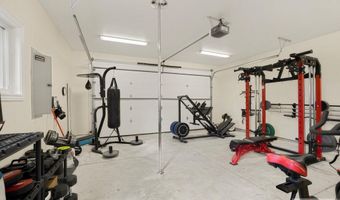 210 W Salmon Ave, Arco, ID 83213