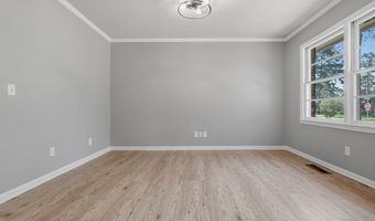 2501 Pheasant Dr, Albany, GA 31707