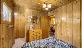 2534 Middle Dr, Arnold, CA 95223