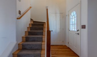 246 9th St Aly, Ashland, OR 97520