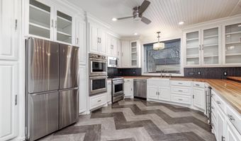 1043 Clinton St, Arkadelphia, AR 71923