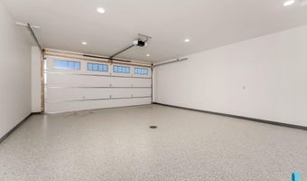 414 N Almond Ave, Brandon, SD 57005