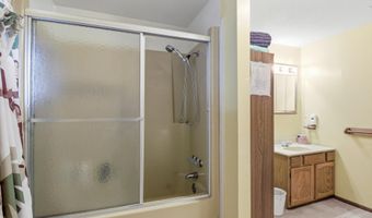 430 Bridge Ave, Alma, MI 48801