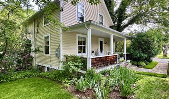 137 Main St, Chester, CT 06412