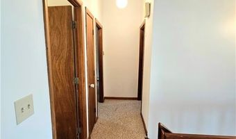 3 Lakeview Dr, Narragansett, RI 02882