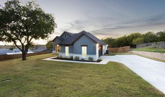 204 Oakdale Dr, Aledo, TX 76108