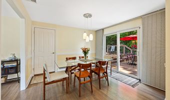 20 Club Ln, Cheshire, CT 06410
