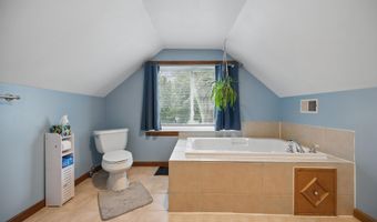 724 Columbia, Algonac, MI 48001