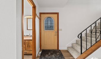 424 E Manor Ave, Anchorage, AK 99501