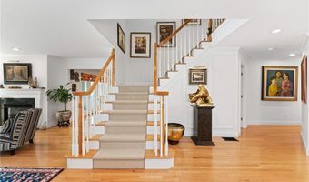 27 Eagle Dr, North Kingstown, RI 02852
