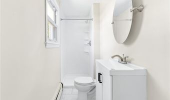 2 Betsy Williams Ct, Johnston, RI 02919