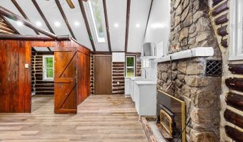 13 Alturas Rd, Alloway, NJ 07422