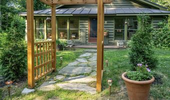 183 Pitcher Rd, Belfast, ME 04915