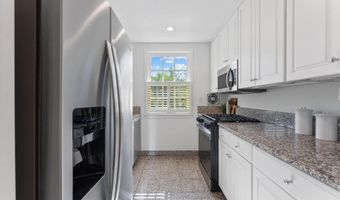 911 S LEE St, Alexandria, VA 22314