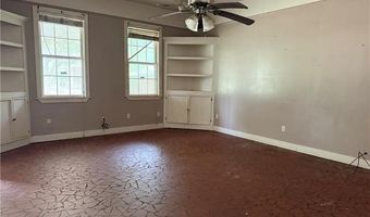 214 E PINE St, Amite, LA 70422