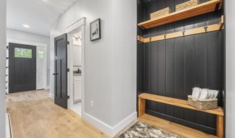 53 Woodbrey Ln, Standish, ME 04084