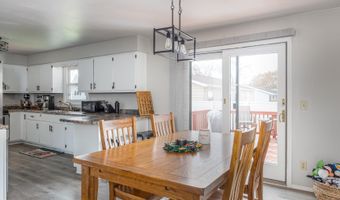 2915 S GLADYS Ave, Appleton, WI 54915