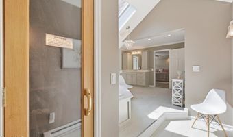 136 Brandon Ter, Albany, NY 12203