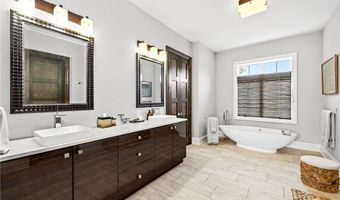 9 Dante Ct, Amherst, NY 14221
