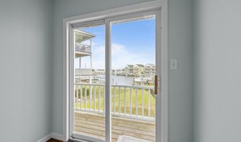 108 N Kinston Ave, Atlantic Beach, NC 28512