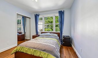 5001 W CEDAR Ln, Bethesda, MD 20814