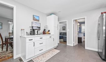124 Blackberry Hill Rd, Beacon Falls, CT 06403