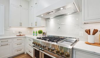 6508 CALLANDER Dr, Bethesda, MD 20817