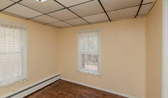 376 E Blackwell St, Andover, NJ 07801
