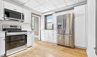 544 N UNION St, Appleton, WI 54911