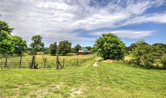 141 Holcomb Spur NW, Adairsville, GA 30103