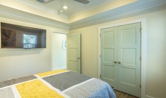 111 11th St, Apalachicola, FL 32320