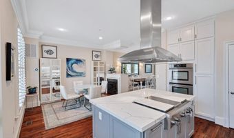 705 LYLES Ln, Alexandria, VA 22314