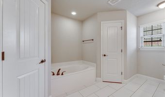 4204 SW Limestone Ave, Bentonville, AR 72712