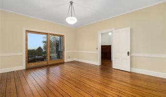 39 Walcott Ave, Jamestown, RI 02835