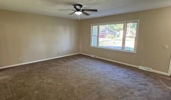 111 S High St, Arma, KS 66712