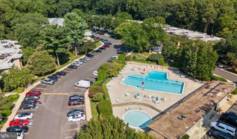 7541 SPRING LAKE Dr B-1, Bethesda, MD 20817