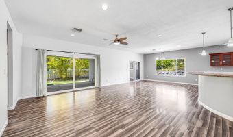 239 Kamalei Cir, Kahului, HI 96732