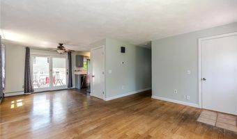 12 Twin Leaf Trl, Narragansett, RI 02874