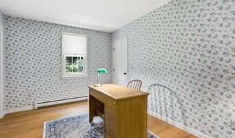 16 Williamsburg Dr, Amherst, NH 03031