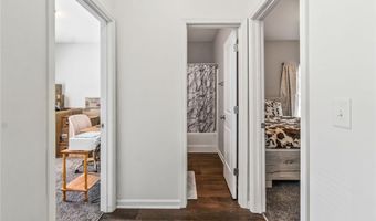 372 Highland Pointe Dr, Alto, GA 30510