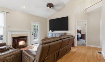 122 Spring Grove Rd, Glocester, RI 02814