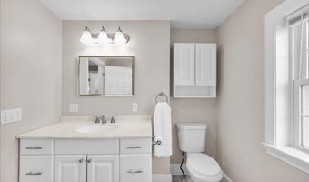 153 Cedar St, Belfast, ME 04915
