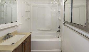 3 Shipman Cir, Ann Arbor, MI 48104
