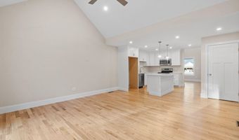 24 Gypsum Ln 28, Chester, NH 03036