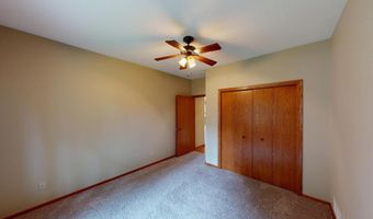 1802 Crystal Dr, Albert Lea, MN 56007