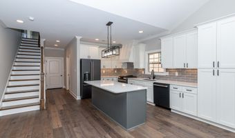 1534 Tsuga Dr, Alcoa, TN 37701